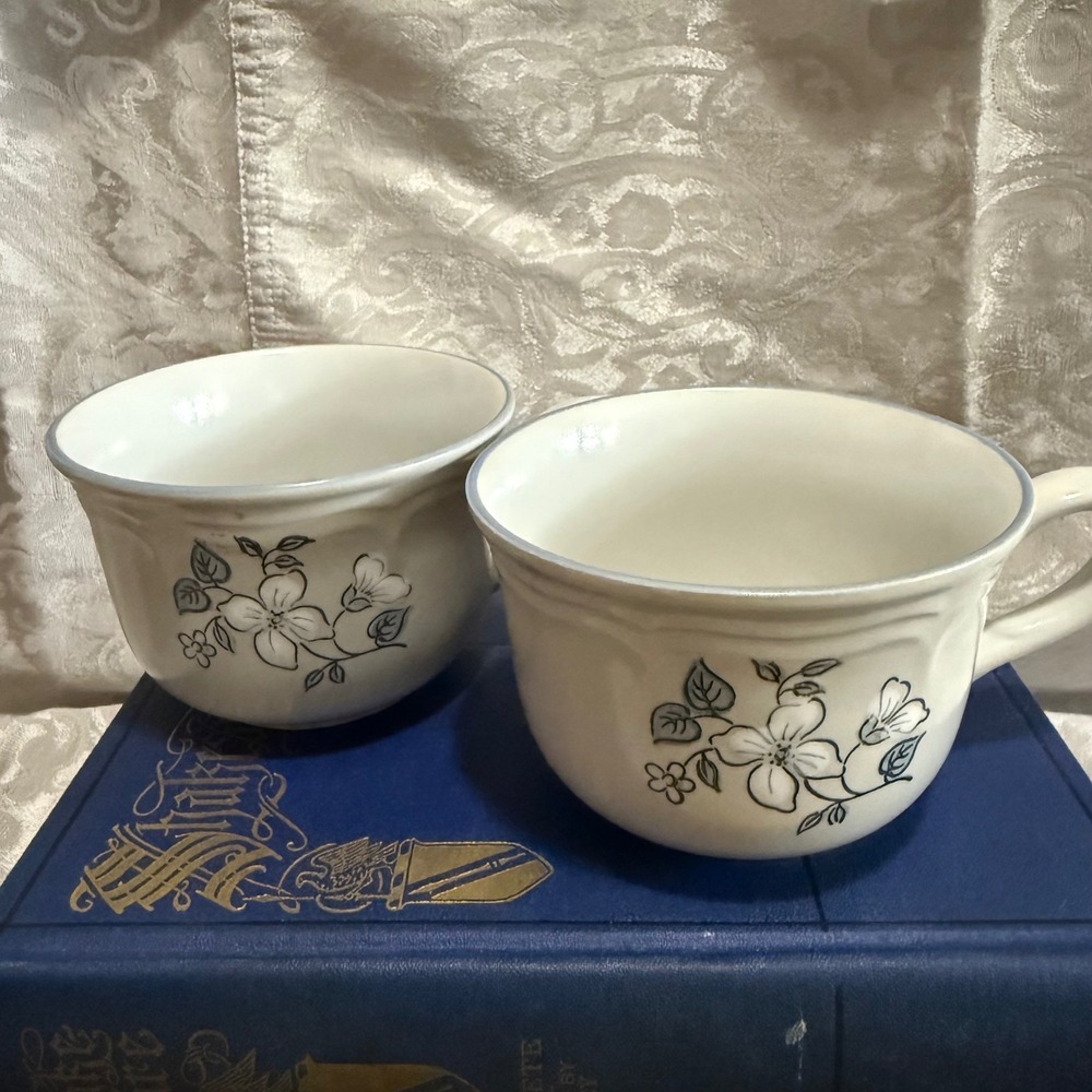 Covington The Edition Stoneware Floral Cups‎ - Set of 2 - Wondale Pattern